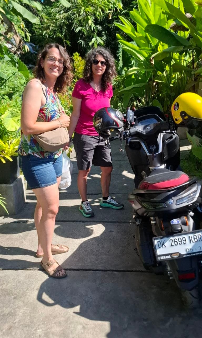Giddy Bikes guest on a scooter in Bali