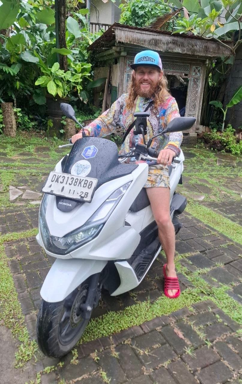 Giddy Bikes guest on a scooter in Bali